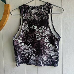 Balance Collection stretch Cropped Athletic Wear Black White and army green SZ L